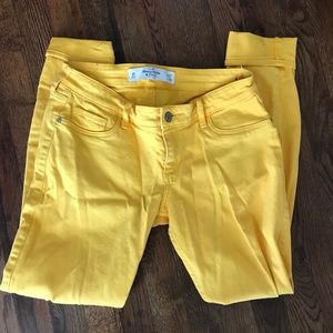 Abercrombie yellow jeggings size 4R